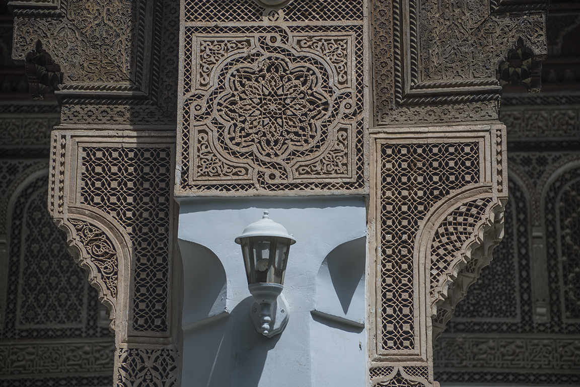 Intricate carvings in the couryard of the Bahia Palace