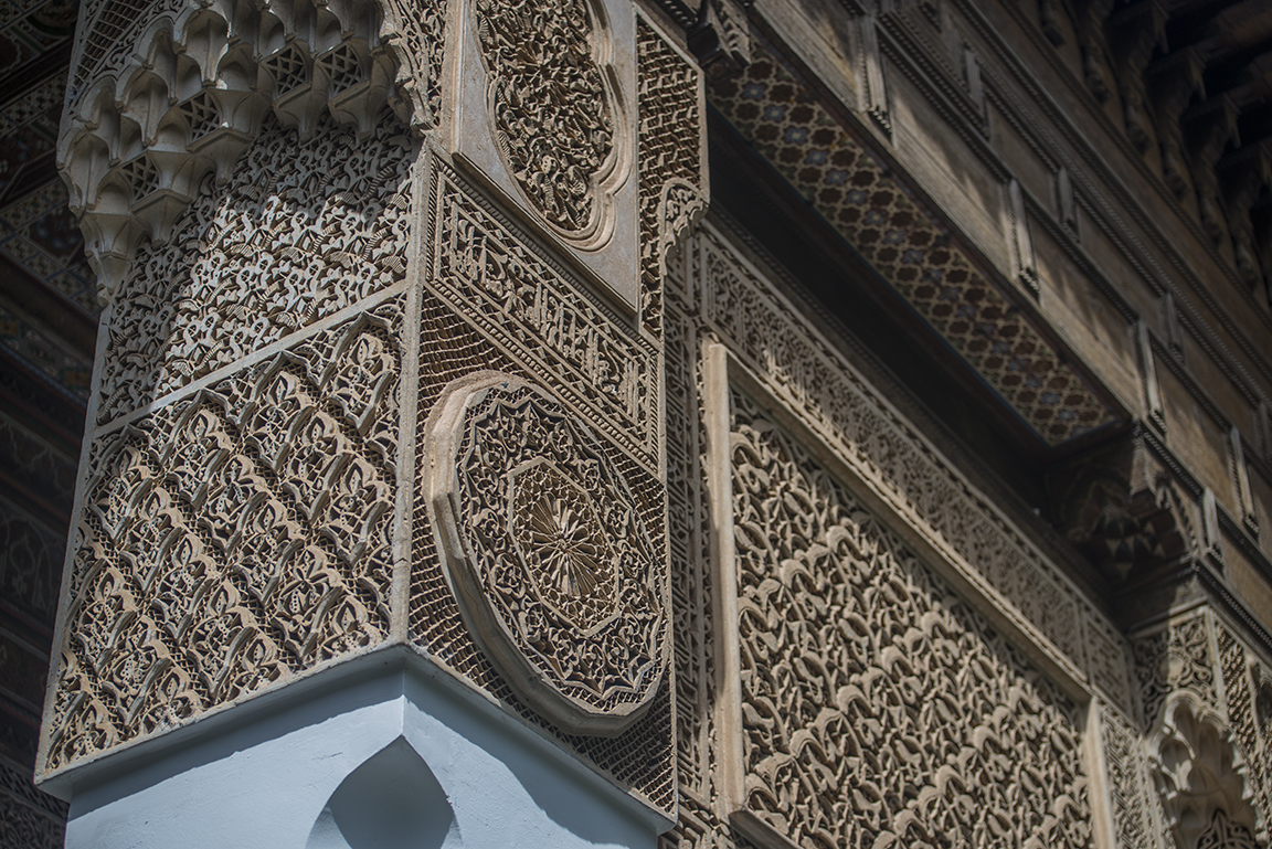 Intricate carvings in the couryard of the Bahia Palace