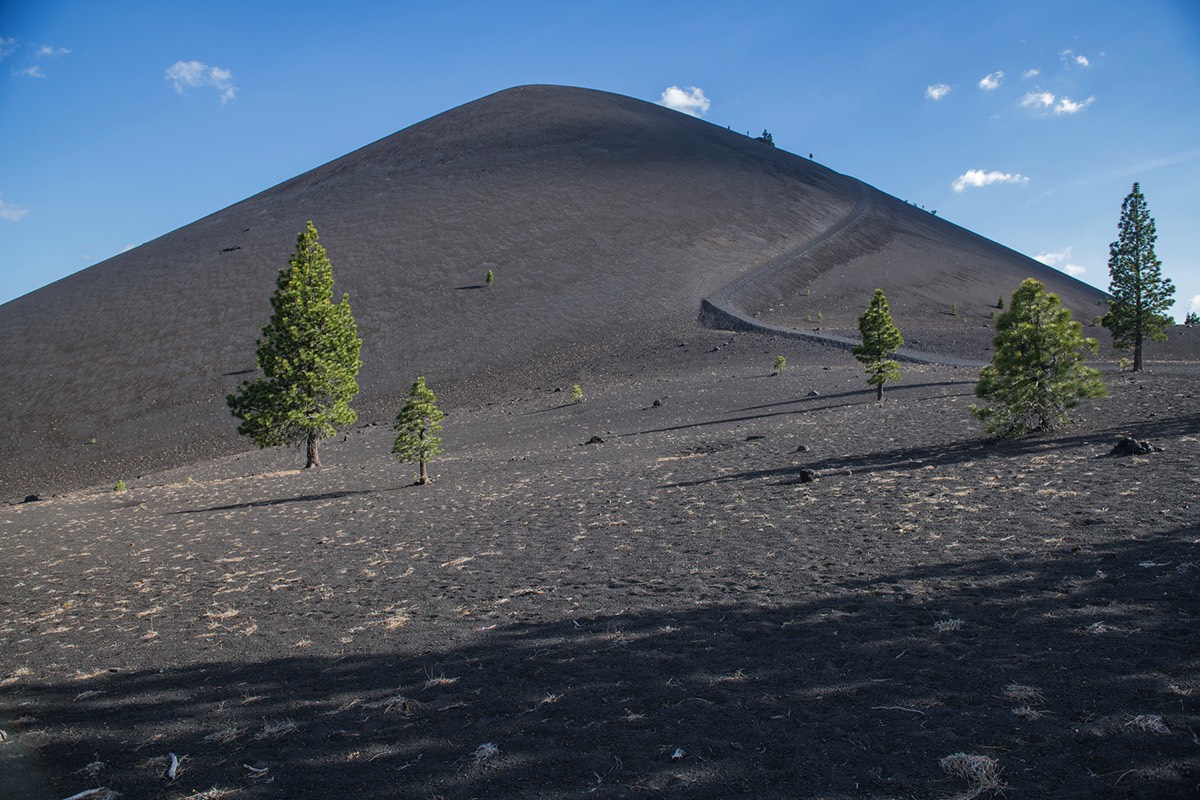 Trail leading to Cinder Cone summit