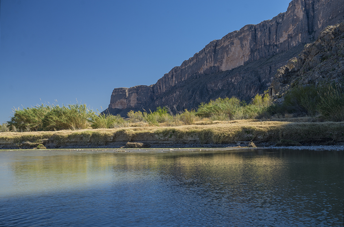 The banks of the Rio Grande at the entrance to the Santa Elena Canyon